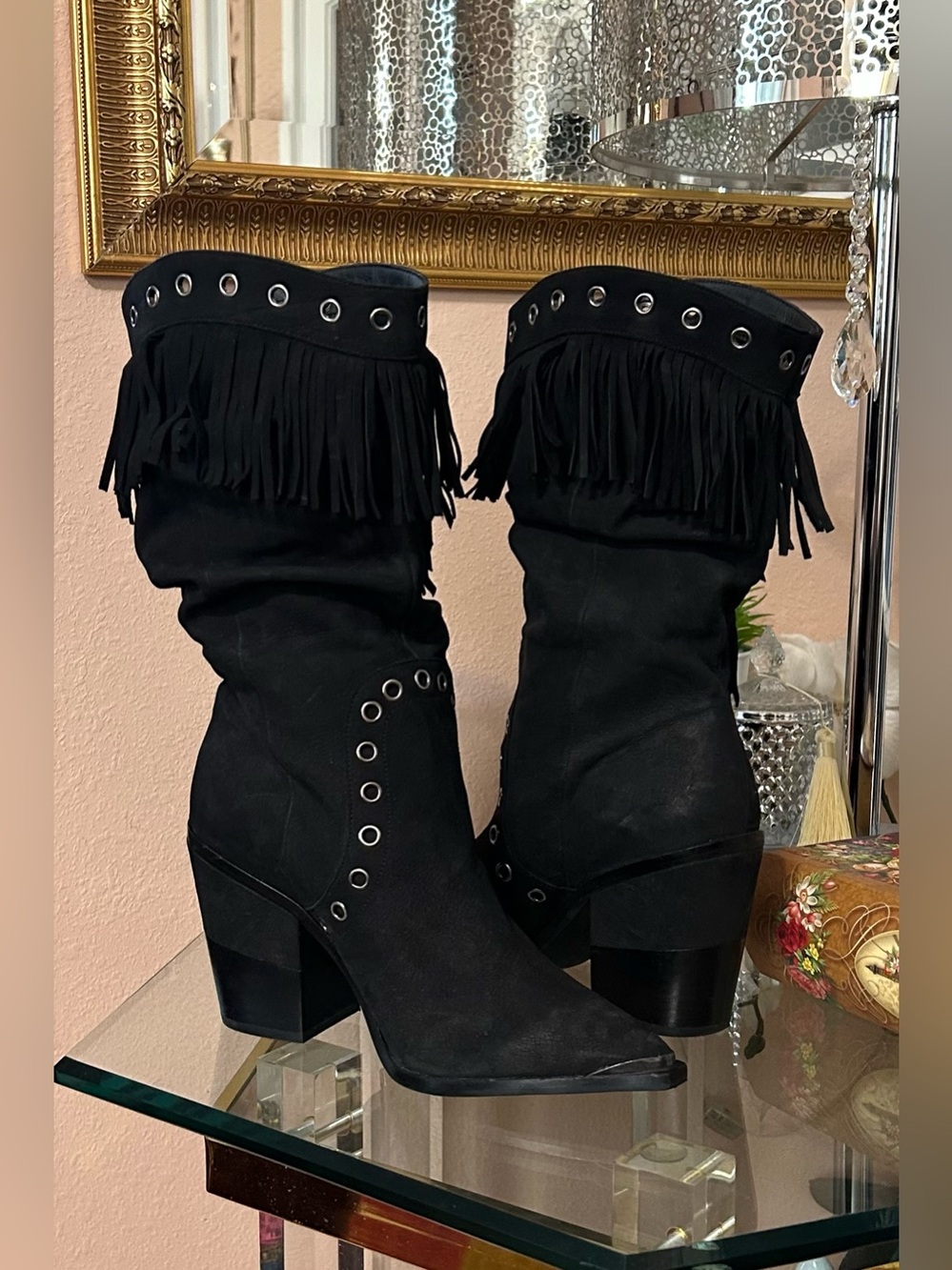 Like New Kenneth Cole West Side Fringe Black Suede Leather Heeled Boots Size 10